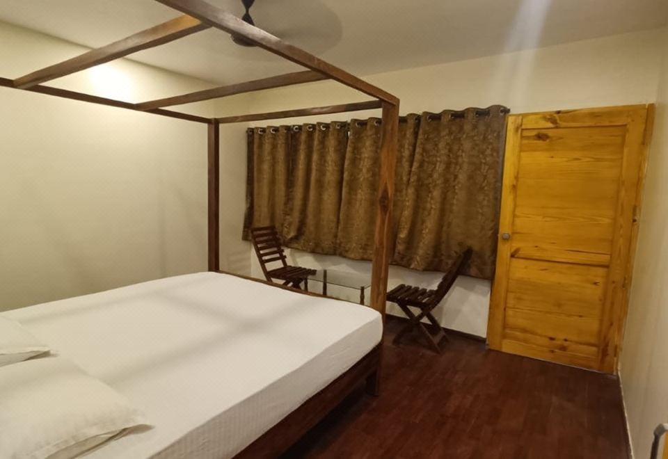 Sea Front Beach Huts Hotel Overview