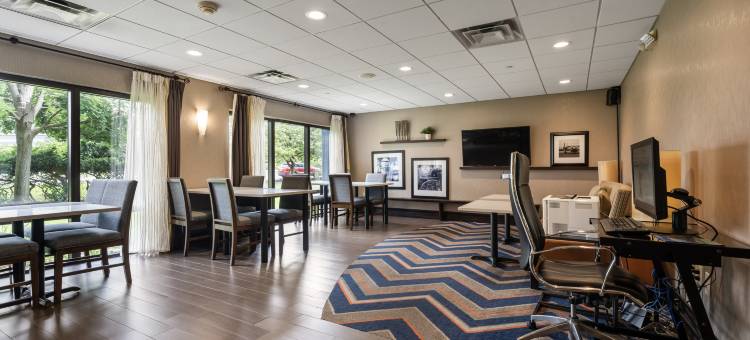 里奇菲尔德公园欢朋酒店(Hampton Inn Ridgefield Park)图片