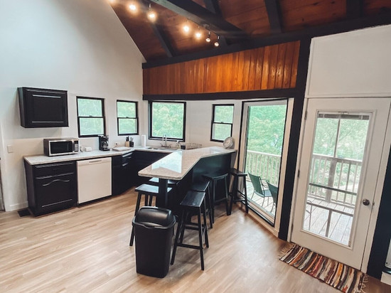 The Cabin on Current River with Private Gravel Bar!!