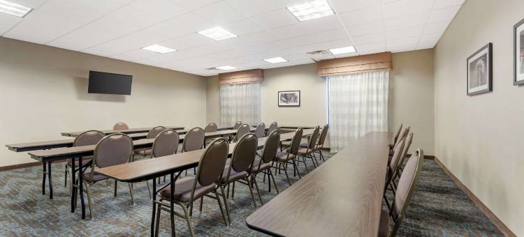 舒眠套房酒店-坎伯兰拉瓦勒(Sleep Inn & Suites Cumberland)图片