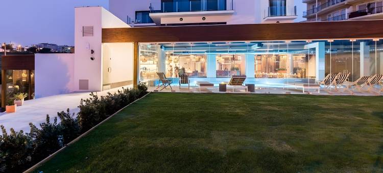 你与海酒店(You and the Sea)图片