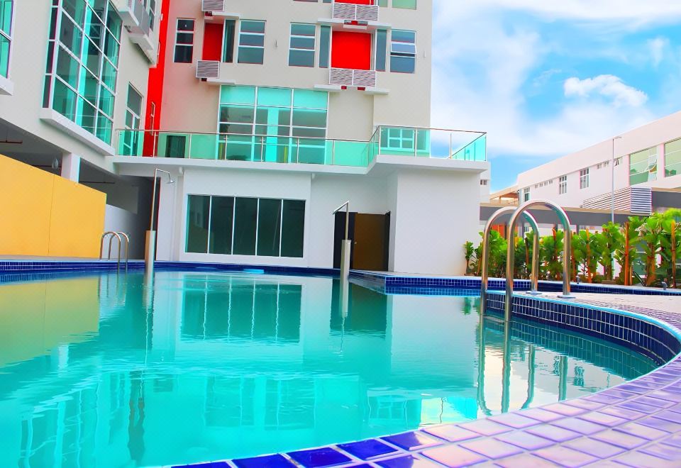 906 Premier Hotel Hotel Overview