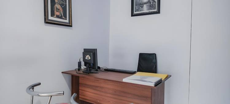 红多兹酒店-近朋库卢索波拉普托路(RedDoorz Near Jalan Soeprapto Bengkulu)图片