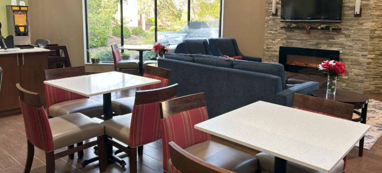 金斯伯勒塔伯勒凯艺套房酒店(Quality Inn & Suites Tarboro - Kingsboro)图片