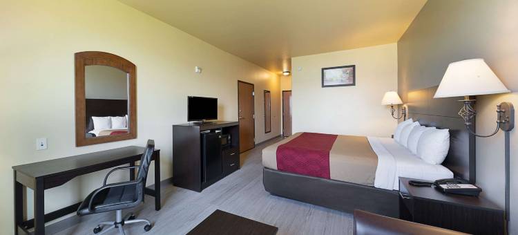 布里奇波特伊克诺旅馆套房酒店(Econo Lodge Inn & Suites Bridgeport)图片