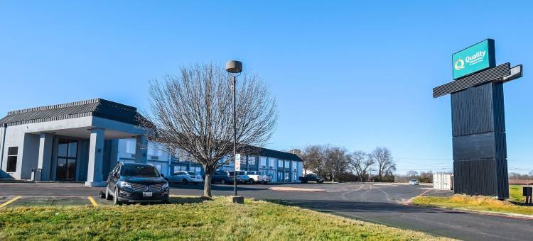 萨尔弗斯普林斯凯艺套房酒店(Quality Inn & Suites Sulphur Springs)图片