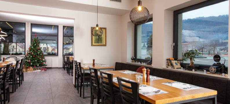 科兹扬斯基庄园(Kozjanski Dvor)图片