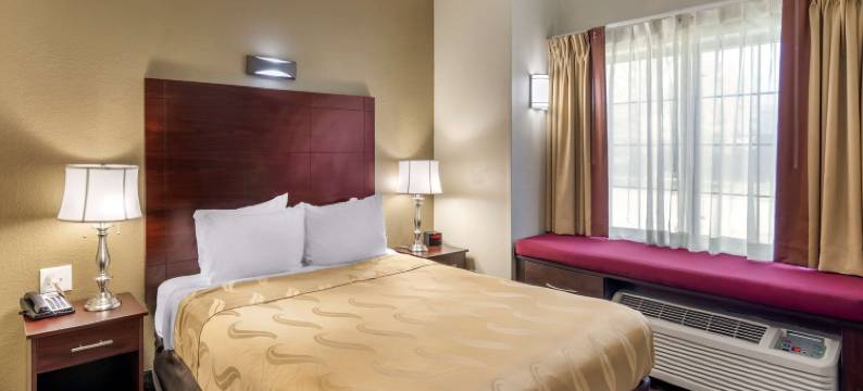 堪萨斯城奥佛兰公园品质酒店(Quality Inn Overland Park Kansas City)图片