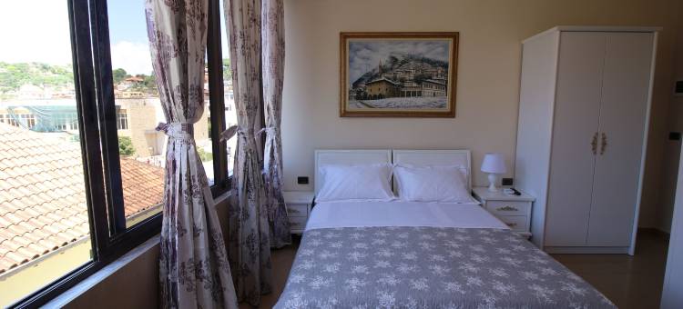 奥雷斯夏达酒店(Hotel Orestiada)图片