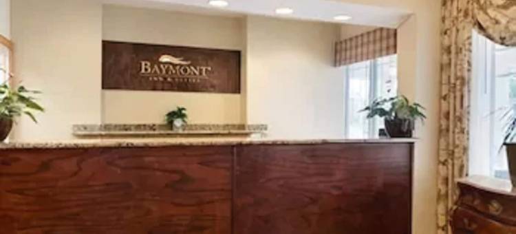 迈尔斯堡机场温德姆呗盟酒店(Baymont by Wyndham Fort Myers Airport)图片