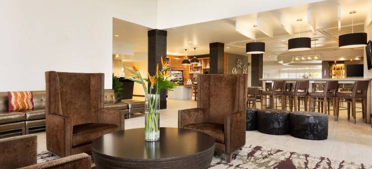 俄克拉何马城市机场希尔顿逸林酒店(DoubleTree by Hilton Oklahoma City Airport)图片