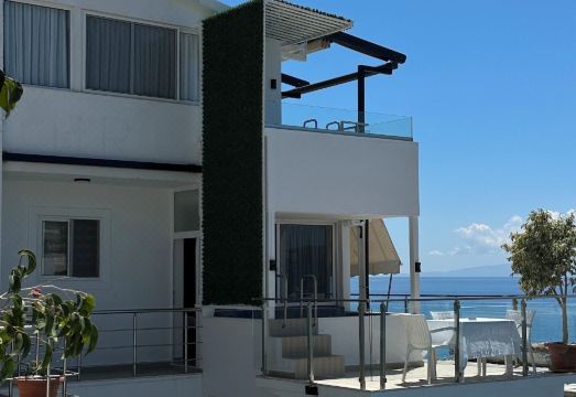 Qeparo Napolon Complex Hotel Overview