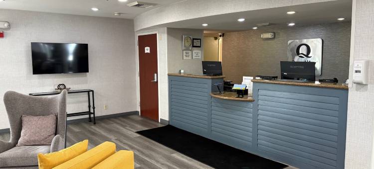 普拉森提亚阿纳海姆富勒顿品质酒店(Quality Inn Placentia Anaheim Fullerton)图片