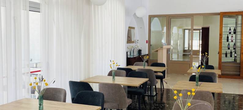 科尔奇拉酒店(Hotel Korkyra)图片