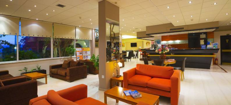 凯帕伊萨海滩酒店(Kyparissia Beach Hotel)图片