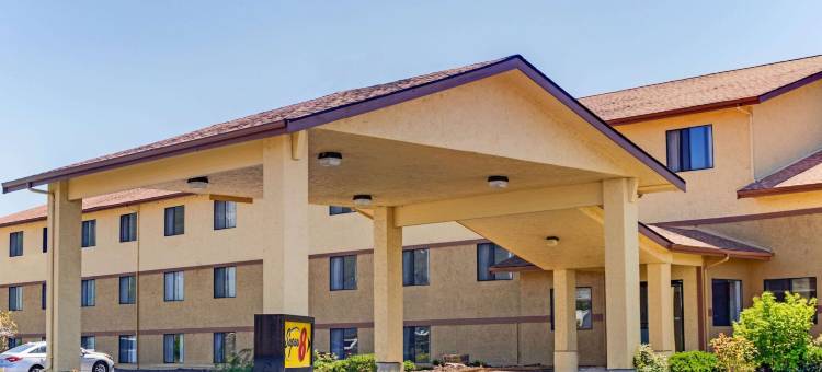 克拉马斯福尔斯速8酒店(Super 8 by Wyndham Klamath Falls)图片