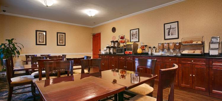 法拉盛皇庭贝斯特韦斯特酒店(Best Western Queens Court)图片