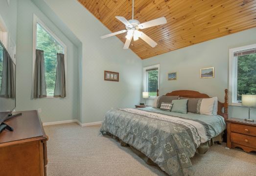 Mountain Meadow Hotel Overview