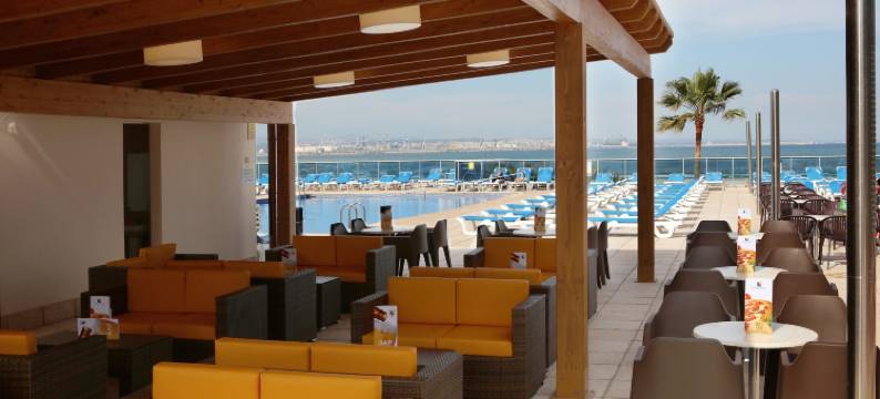 多内尔海滩黄金酒店(Golden Donaire Beach)图片