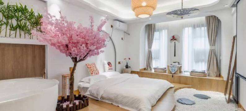 西安芮兮设计师民宿(大唐不夜城大雁塔店)图片