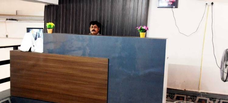 拉克瑙豪华酒店和餐厅(Lucknow Luxury Hotel And Restaurant)图片