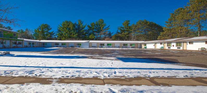 OYO 爱之酒店在莫霍克辛湖 WI 托马霍克(Love Hotels Tomahawk by OYO at Lake Mohawksin WI)图片