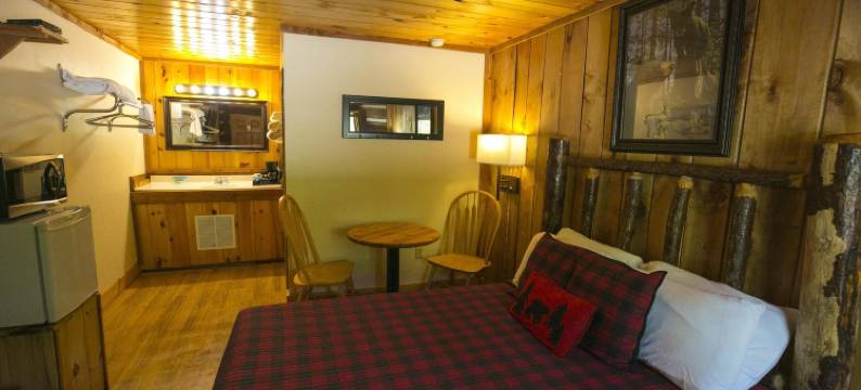 黑熊汽车旅馆(Black Bear Lodge Motel)图片