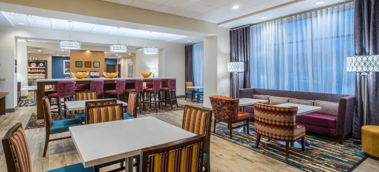 纽波特欢朋酒店(Hampton Inn Newport)图片