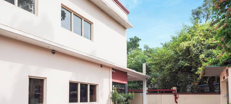 Fabhotel the Dayal图片