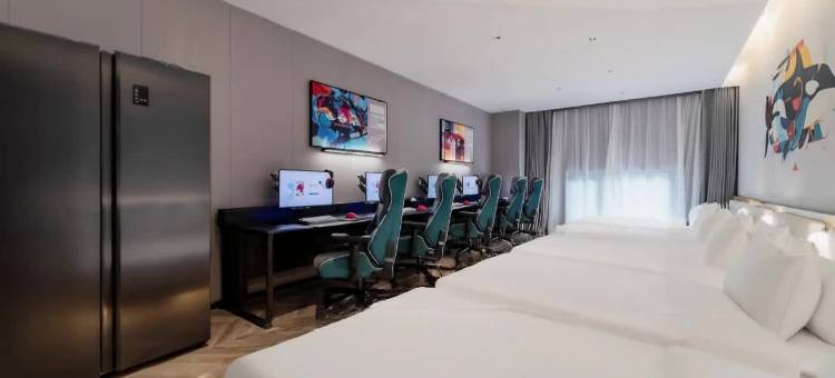 网鱼电竞酒店(上海宝山通河新村地铁站店)图片