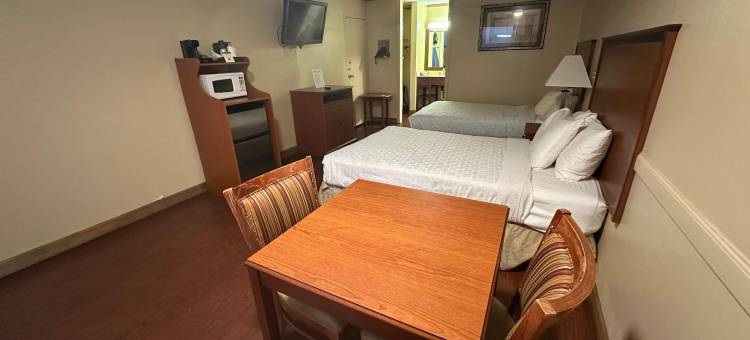 红玫瑰卡温顿I-64酒店 by Townhouse(Hotel Red Rose by Townhouse Covington I-64)图片