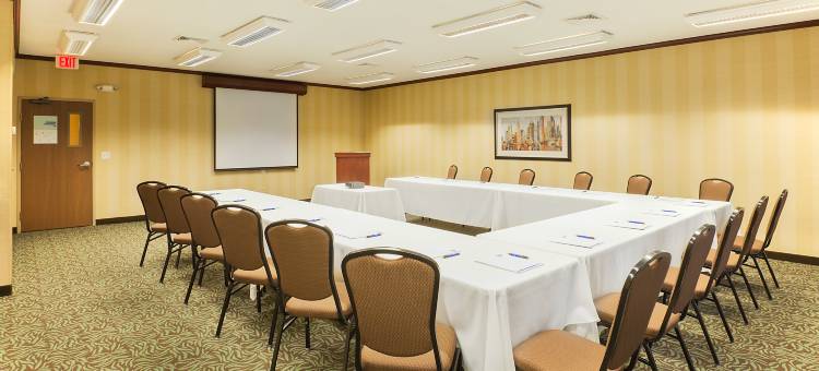 智选假日套房酒店苏福尔斯在帝国商城(Holiday Inn Express & Suites Sioux Falls at Empire Mall)图片