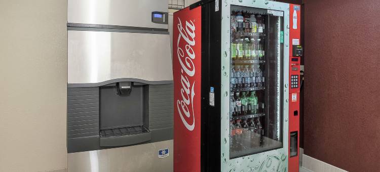 红顶优质酒店-波士顿弗雷明汉(Red Roof Plus+ Boston - Framingham)图片