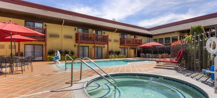 普莱瑟维尔贝斯特韦斯特优质酒店(Best Western Plus Placerville Inn)图片