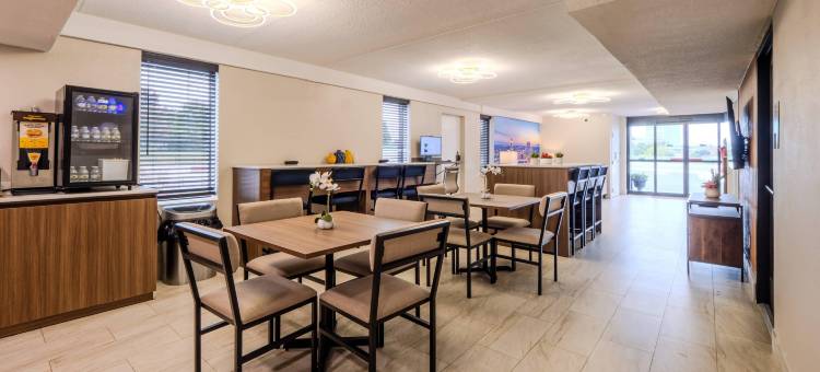 温斯顿县-塞勒姆市中心凯隆波因特酒店(Clarion Pointe Winston – Salem Downtown)图片