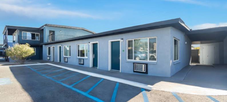 郊区开间酒店靠近中国湖海军基地(Suburban Studios Ridgecrest near China Lake Naval Station)图片