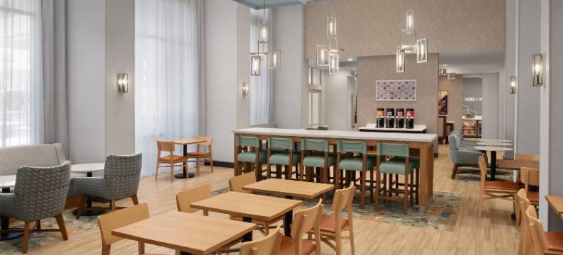 费耶特维尔欢朋套房酒店(Hampton Inn & Suites Fayetteville)图片