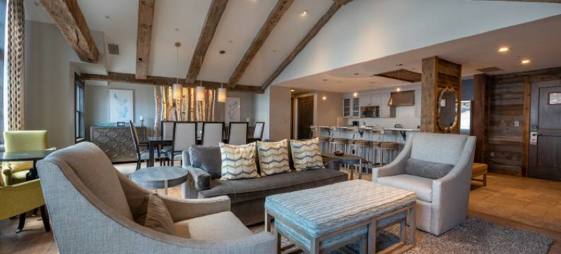 登山广场度假村(The Lodge at Mountaineer Square)图片