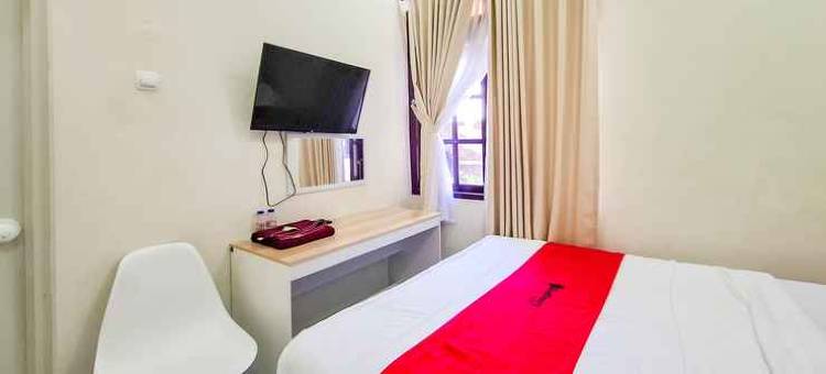 O 格里亚维萨塔伊斯兰酒店(RedDoorz Syariah at Griya Wisata Wonogiri)图片