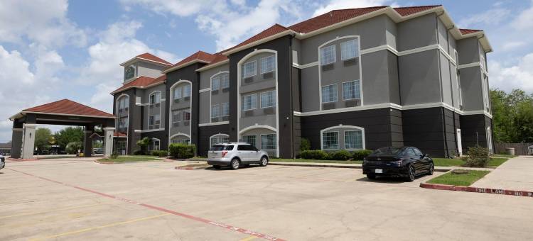 皮尔兰拉昆塔温德姆套房酒店(La Quinta Inn & Suites by Wyndham Pearland - Houston South)图片