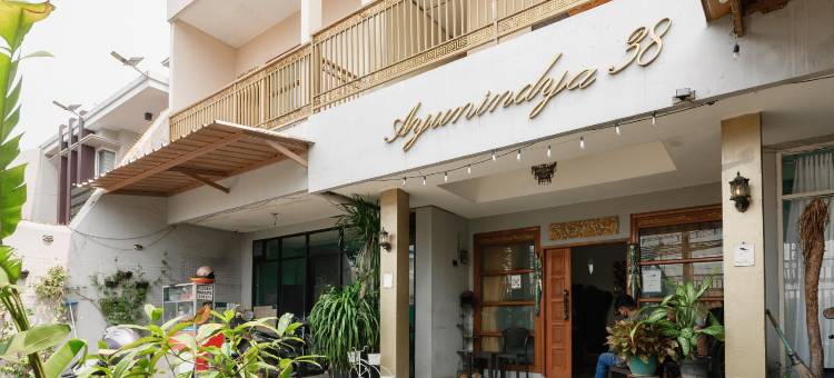 红多兹酒店-近西皮昂英达购物中心(RedDoorz Near Cipinang Indah Mall)图片