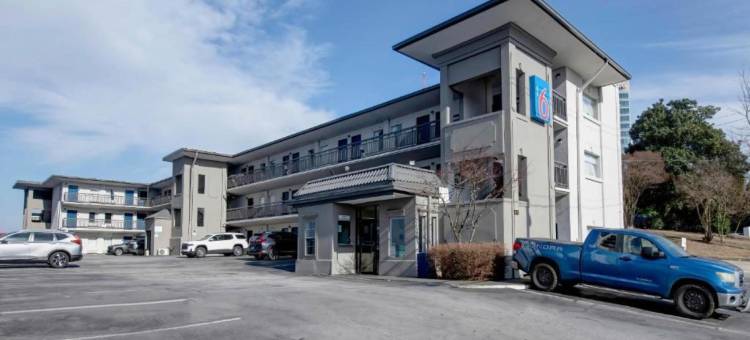 加州纳雄耐尔城6号汽车旅馆(Motel 6 National City, CA)图片