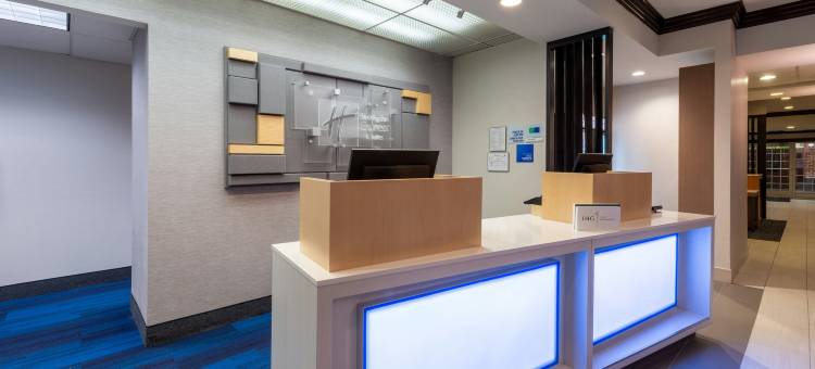 Holiday Inn Express 州立学院@威廉斯堡SQ(Holiday Inn Express STATE COLLEGE @WILLIAMSBURG SQ by IHG)图片