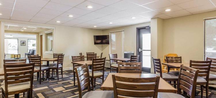 品质酒店快乐山-查尔斯顿(Quality Inn Mt. Pleasant – Charleston)图片