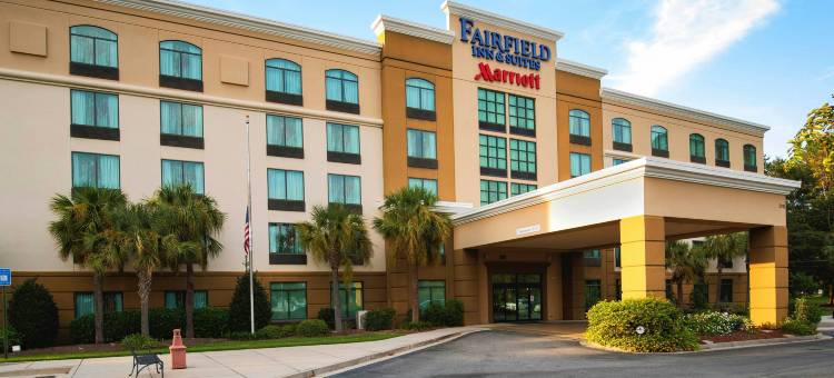 弗多斯塔万枫酒店及套房(Fairfield Inn & Suites Valdosta)图片