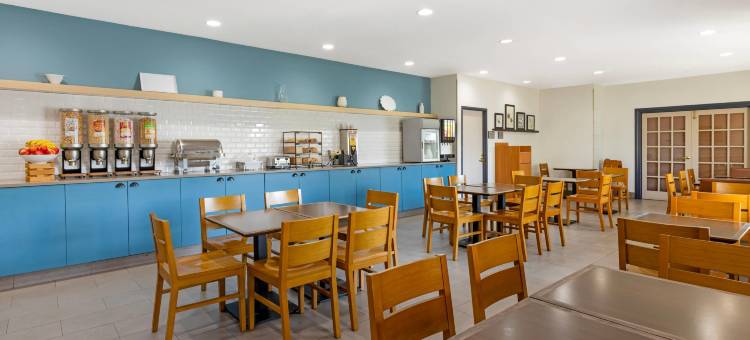 丽笙乡村旅馆及套房，罗密欧维尔 - 博林布鲁克(Country Inn & Suites by Radisson Romeoville I-55)图片