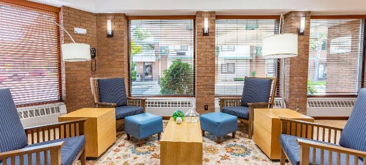 特拉弗斯城丽怡酒店(Country Inn & Suites by Radisson, Traverse City, MI)图片