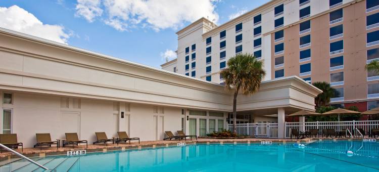 奥兰多环球影城假日酒店及套房(Holiday Inn & Suites Across From Universal Orlando)图片