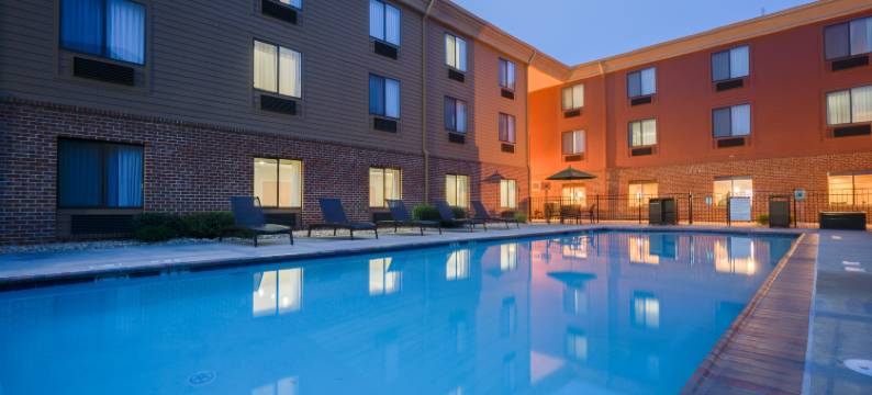 Holiday Inn Express 查尔斯镇(Holiday Inn Express CHARLES TOWN by IHG)图片