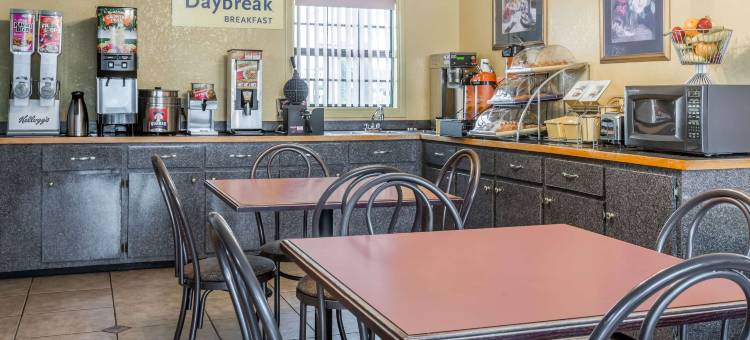 克莱顿戴斯酒店(Days Inn by Wyndham Clayton)图片